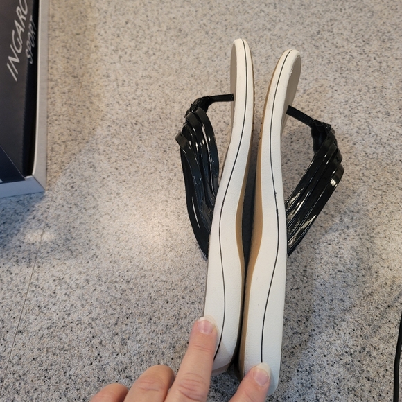 Sandals - Picture 4 of 5